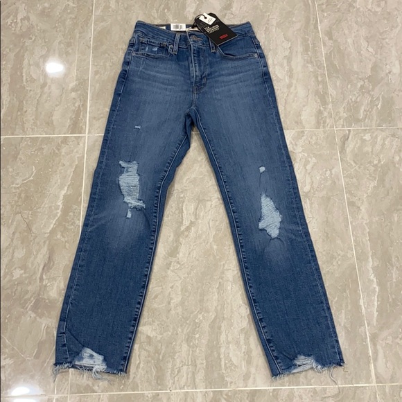 Levi’s 724 High Rise Straight Crop Ripped Jeans - Picture 2 of 7